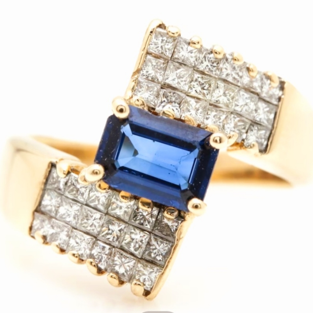 14k Sapphire and Diamond ring